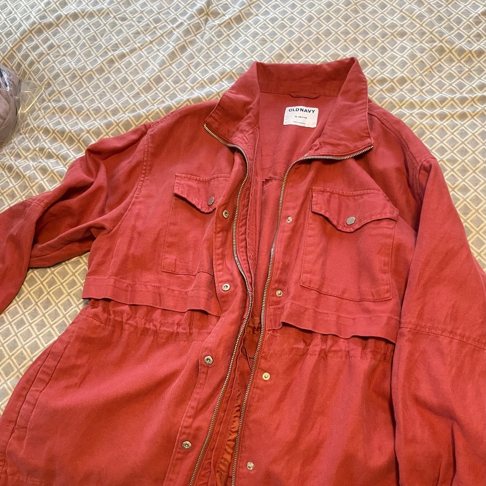 Spring jacket hip length